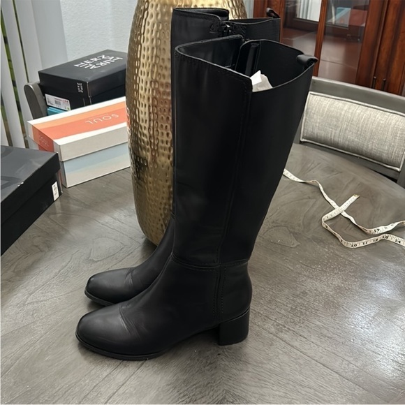 Naturalizer Brent Waterproof Knee High Boot (WIDE CALF) - Picture 3 of 5